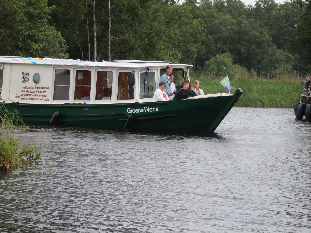 GWB 750e vaartocht familie van Wees voorop de boot na ruim vijf uur varen. fotoRoelof Huls