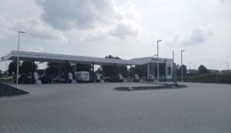 Op 12 juni was dit het goedkoopste tankstation van Nederland. ©Dave Prins