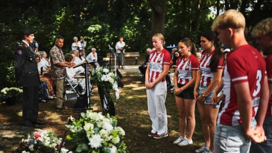 Herdenking 15 augustus 20 - foto Thom Dolstra