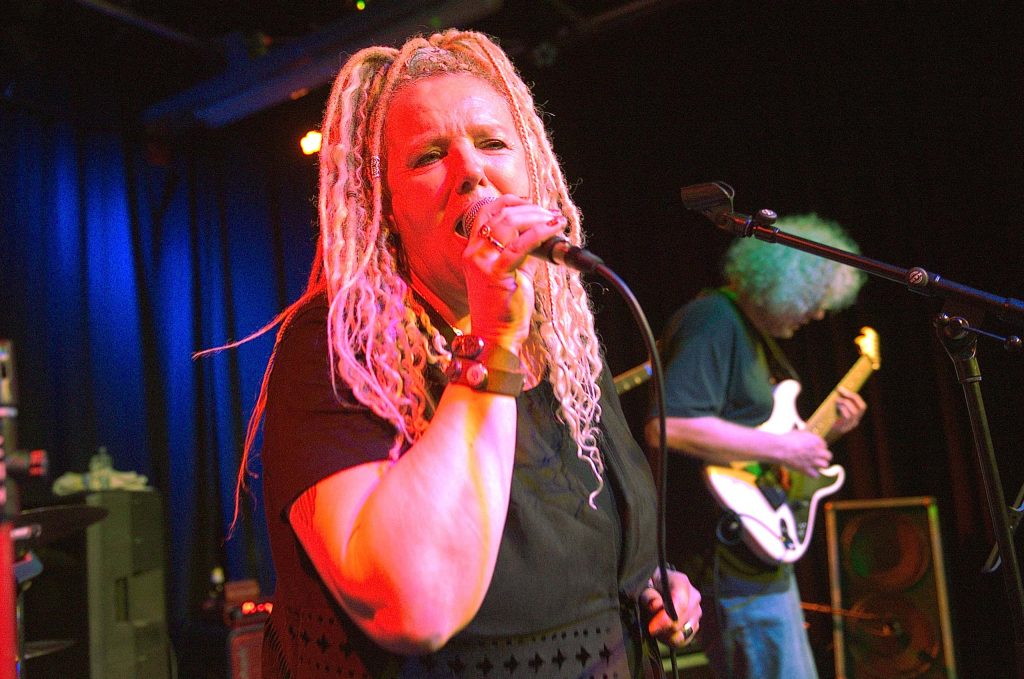 Bluesavond met Northern Sky en Heavy Load in de Buze - foto André Meijer