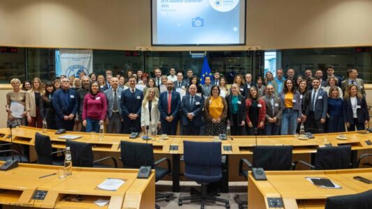 Vertegenwoordigers van parken uit 7 Europese landen - foto atihila Struys