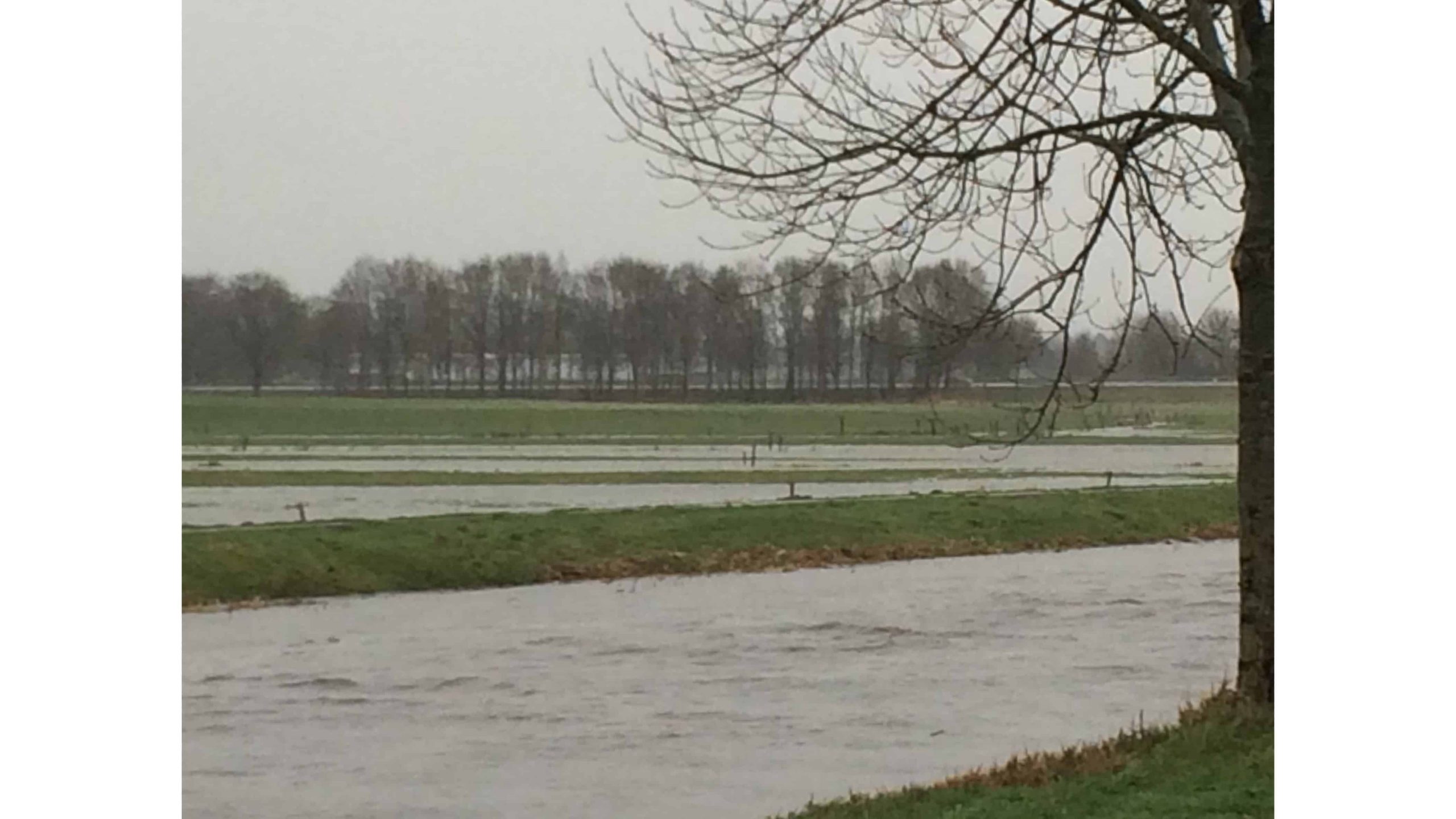 de velden aan de Aa voetballen of watertrappen - foto aangeleverd