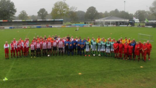 Groepsfoto Walking Football Noord Nederland - foto aangeleverd