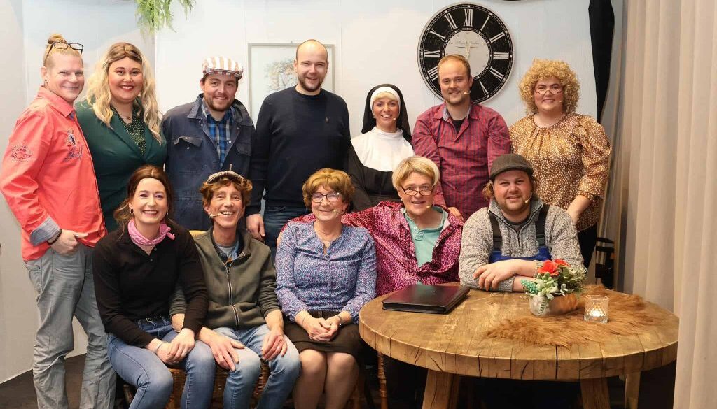 Opnieuw Vereniging groepsfoto - foto aangeleverd