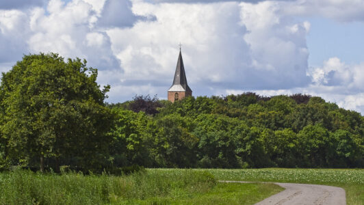 kerktoren rolde - foto aangeleverd
