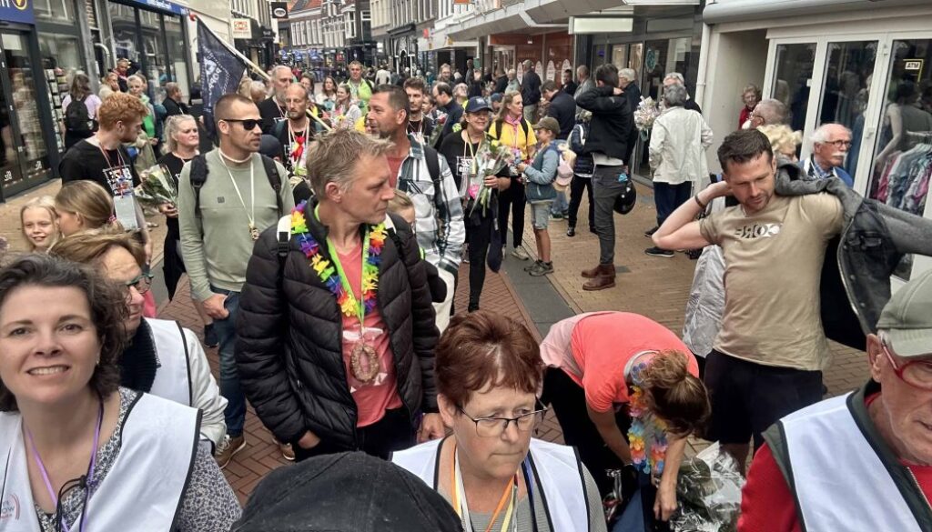 Avondvierdaagse Steenwijk - foto Dirk Brans