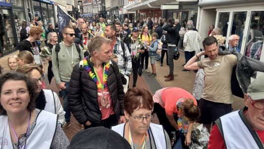 Avondvierdaagse Steenwijk - foto Dirk Brans