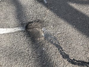 slecht asvalt - foto aangeleverd