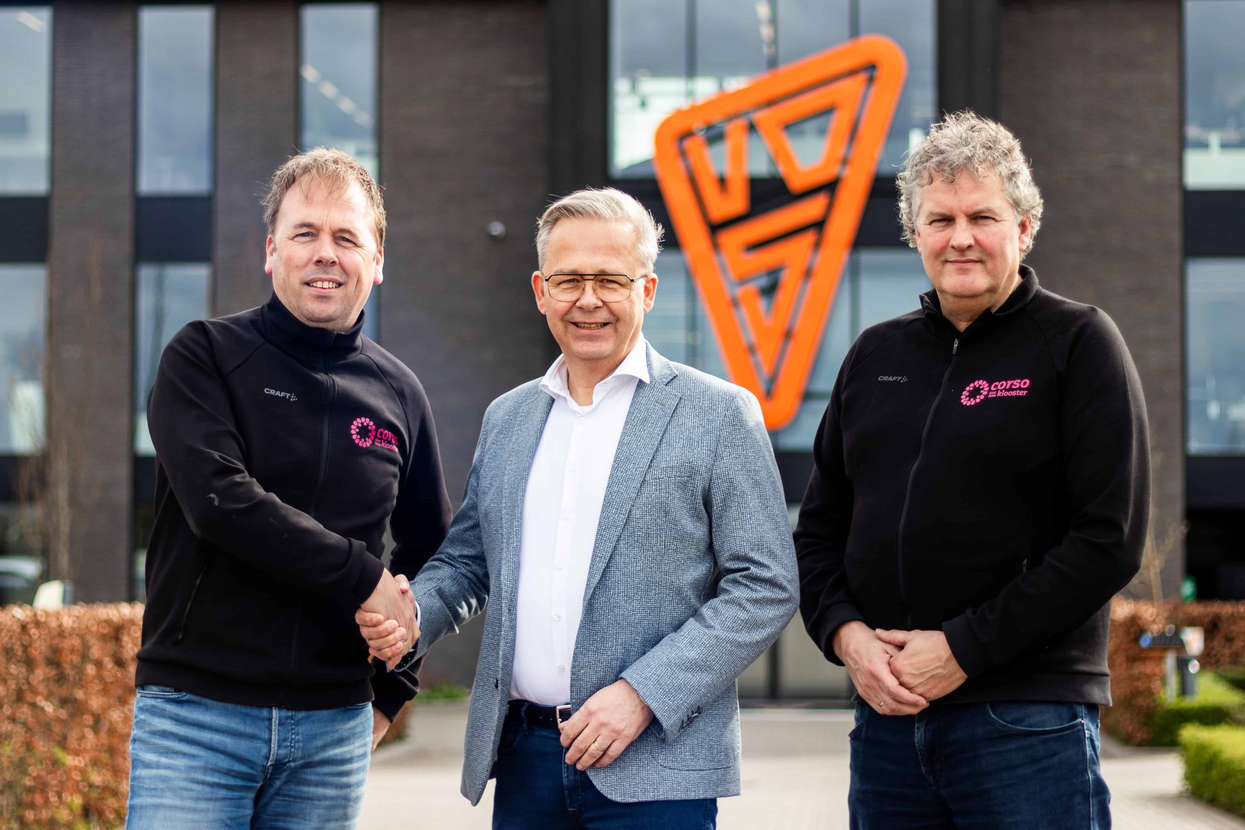 Ondertekening Bloemencorso Sint Jansklooster - foto aangeleverd