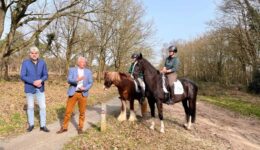 Opening ruiter en menroute Holtingerveld-Henk Emmens li en Alfred Schoenmaker - foto aangeleverd