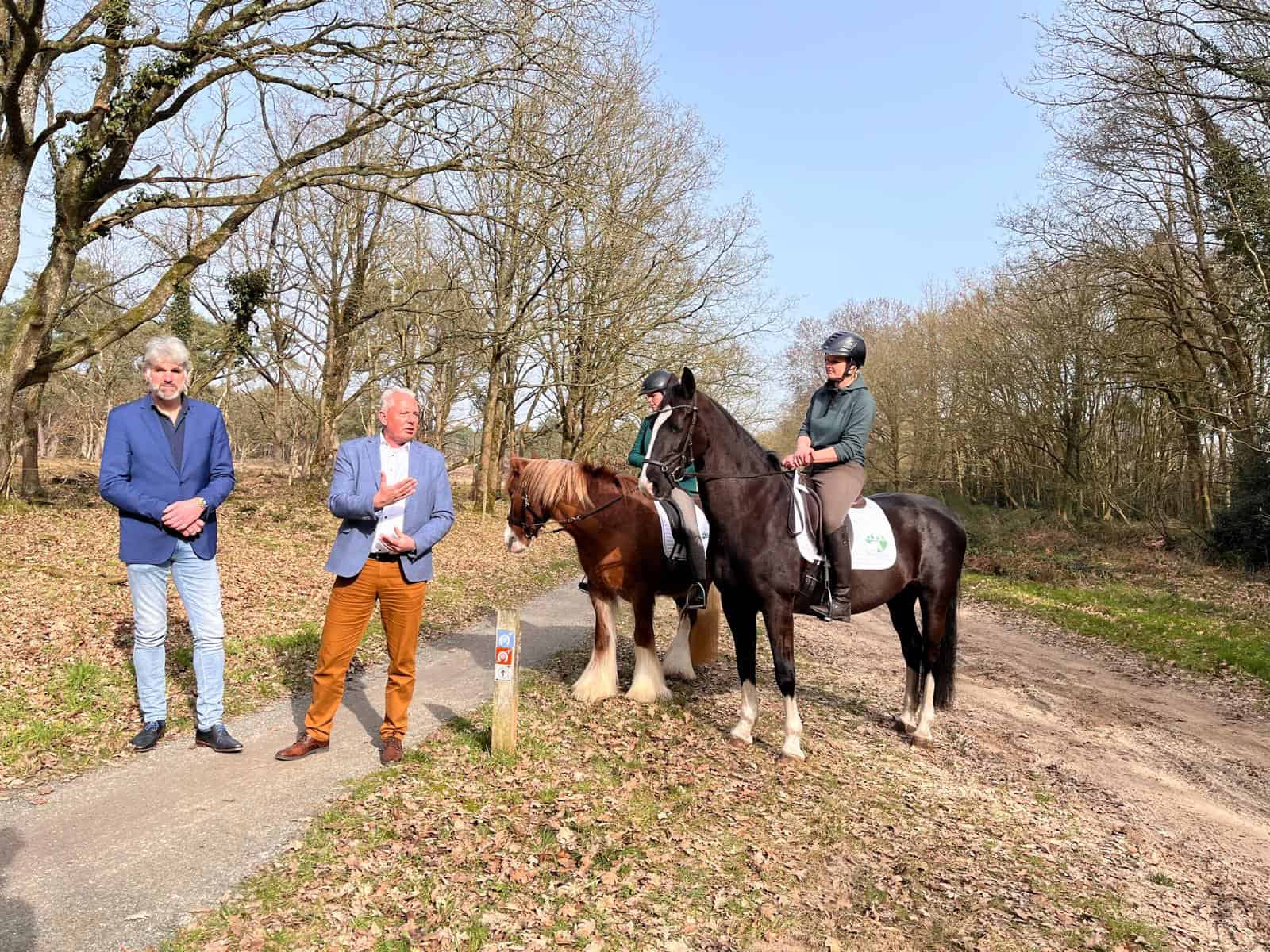 Opening ruiter en menroute Holtingerveld-Henk Emmens li en Alfred Schoenmaker - foto aangeleverd