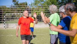 sportcarrousel 65-plussers foto freepik