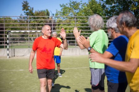 sportcarrousel 65-plussers foto freepik