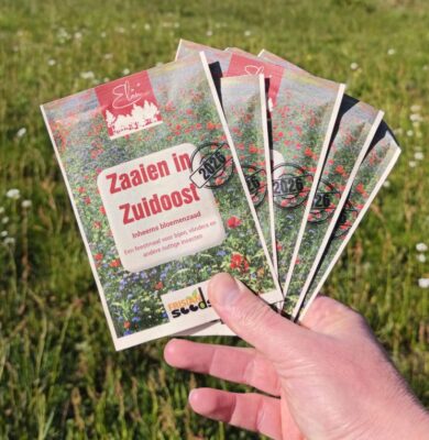 Zakjes inheems bloemen zaad Zaaien in Zuidoost - foto aangeleverd