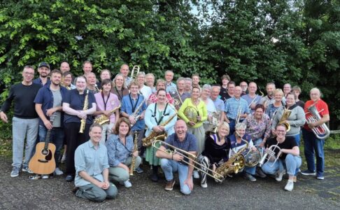 Orkest VCE Westerveld met Lysander van Oossanen en Jason Staal (foto aangeleverd)