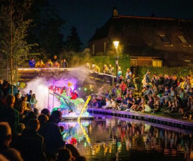 Gondelvaart Giethoorn 2026 (foto Wilbert Bijzitter)