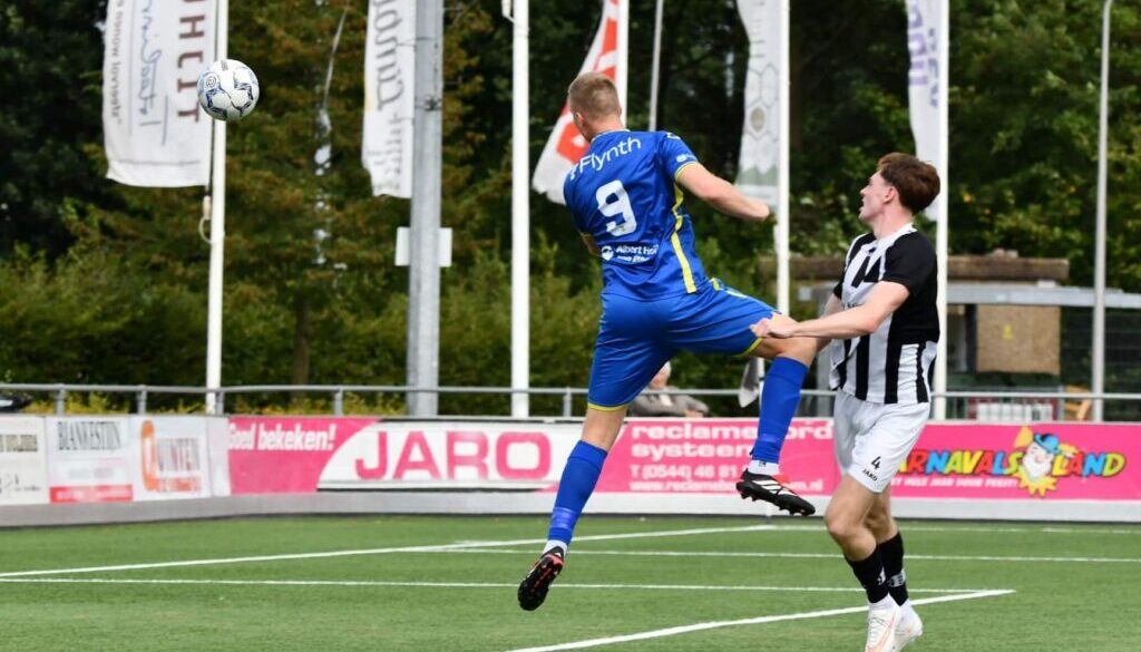 Olde Veste begint competitie met overtuigende 0-4 zege in Borne