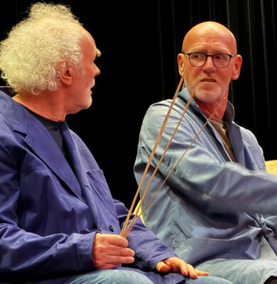 Scene uit de repetitie van Paradijsvogels uit West (foto aangeleverd)