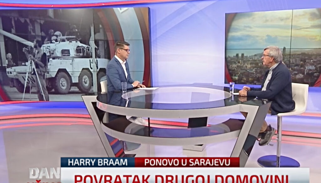 Interview met Harry Braam op tv-zender N1. Sarajevo (foto YouTube)