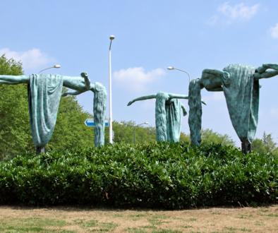 Three Floating Figures/De Maagden van Apeldoorn, 2001, De Maten, Apeldoorn (foto aangeleverd)