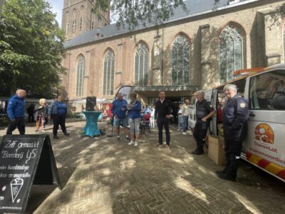 Vrijwilligersmarkt opening (foto Dirk Brans)
