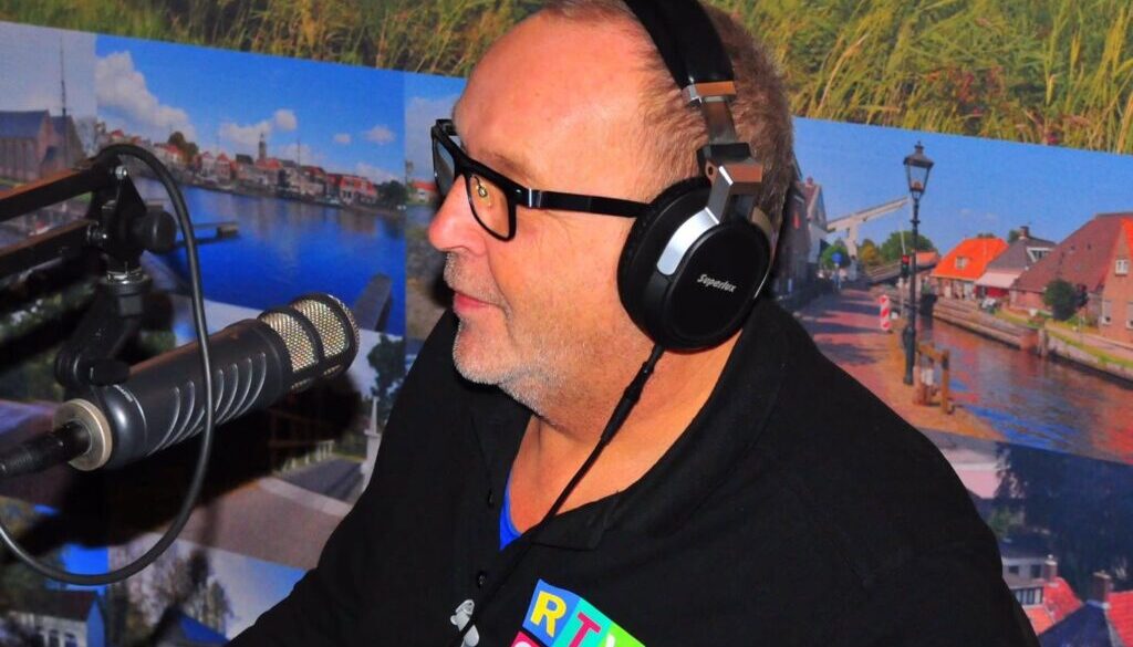 Dirk Brans bij RTV SLOS (Foto: Eigen foto).