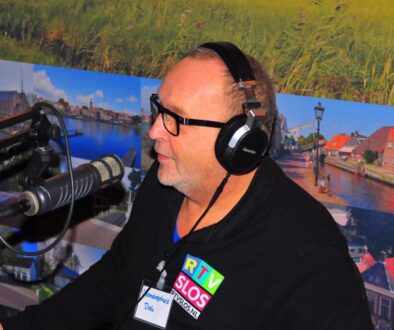 Dirk Brans bij RTV SLOS (Foto: Eigen foto).