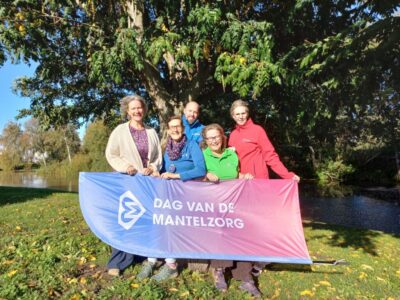 Werkgroep Dag van de Mantelzorg 2026 met vlnr: Linda Bult, Paula Bierma, Hugo Snip, Sandra Lampe en Marielle Prins (foto aangeleverd)